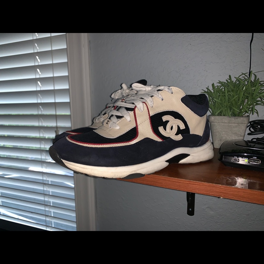 Men’s Chanel sneakers barely used